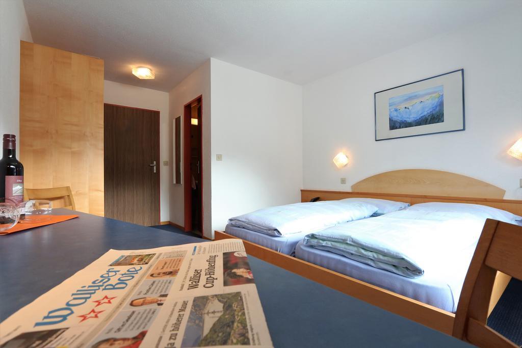 Hotel Garni Domino Saas Fee Exterior foto